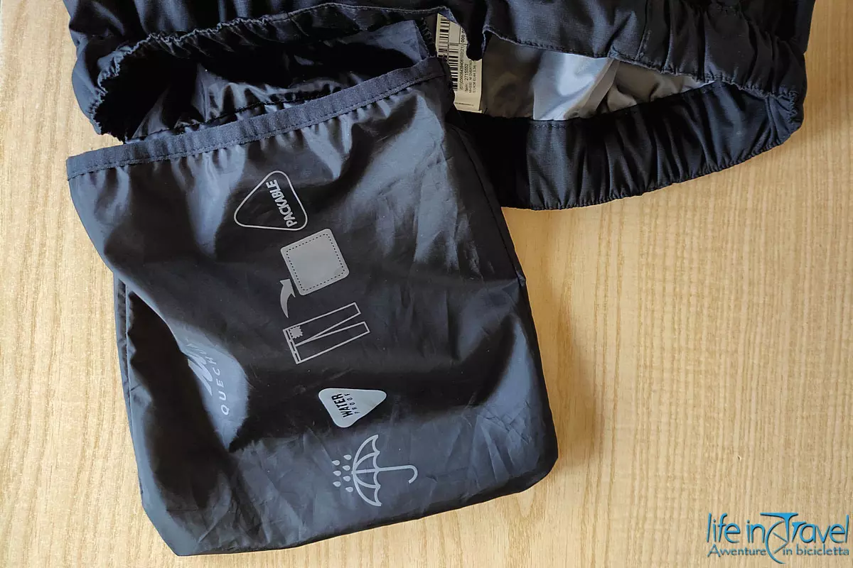 Antipioggia bici recensione dei pantaloni Quechua MH500 Life in Travel
